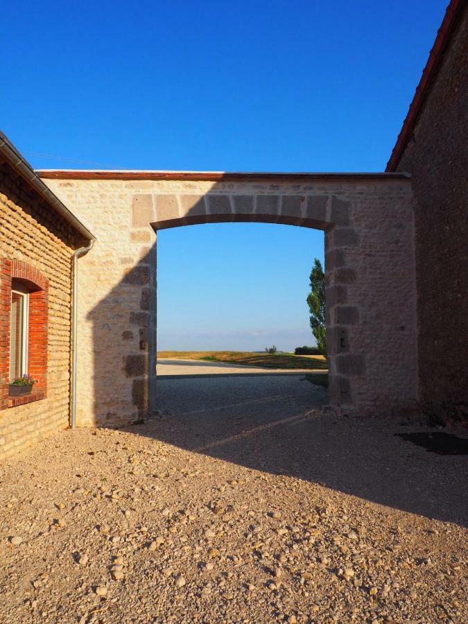 Ferme De Mesangeon Villa Beauvilliers  Luaran gambar